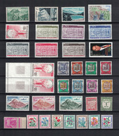 COTE 50€, LOT DE 35 TIMBRES NEUFS** MNH, ANDORRE. - Sammlungen