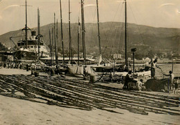 Ajaccio * Yachts Dans Le Port * Filets De Pêche * Pêchuers * Bateaux * Corse Du Sud 2A - Ajaccio