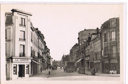 SOISSONS . Rue Du Commerce . La Civette . - Soissons