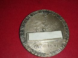 MÉDAILLE Pas ARGENT 18 Gr. 1941 Asso. Des Tissus Et Textiles Graveur à Identifier 35mm - Professionnels / De Société