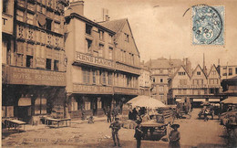 Reims              51          Place Du Marché.  Biscuits Fossier  (voir Scan) - Reims