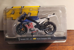 Moto Yamaha Yzr - M1 - World Champion 2008 - Altaya - Moto