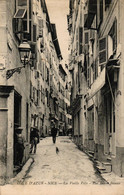 ALPES MARITIMES - NICE - La Vieille Ville - Rue Benoit Bunico - Life In The Old Town (Vieux Nice)