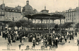 Brest * Le Champ De Bataille Pendant La Musique * Kiosque - Brest