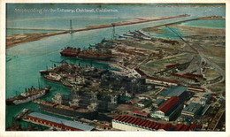 SHIPBUILDING ON THE ESTUARY OAKLAND CALIFORNIA  USA EEUU - Oakland