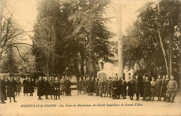 Fontenay Le Comte * La Cour De Récréation De L'école Supérieure De Jeunes Filles * école - Fontenay Le Comte