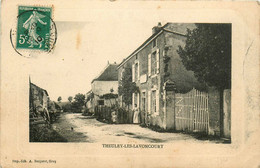 Theuley Les Lavoncourt * Une Rue Du Village - Autres & Non Classés