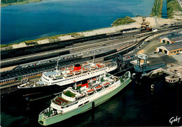 Calais * Le Port * Bateau TOWNSEND * La Gare Maritime - Calais