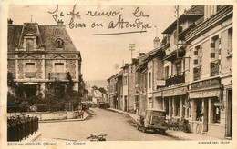 Dun Sur Meuse * Rue Du Centre De La Commune * Librairie * Hôtel Café - Dun Sur Meuse