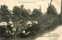 Auray * La Promenade Du Loc * Ménagères * Coiffe Coiffes Bretonnes - Auray