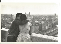 PARIS, Photo 1956, Notre-Dame - Couple Enlacé - Photographe Edouard Boubat - Notre Dame De Paris