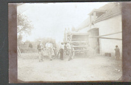 Caret Photo, Batteuse Dans Cour De Ferme. Obliteration Rare: Icachet De Boite Urbaine Sur Le Timbre - Fermes