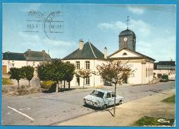 (G060) CHINY-SUR-SEMOIS - La Place - - Chiny