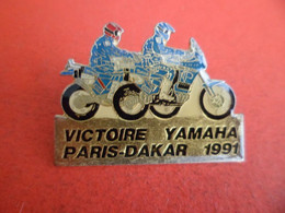 Pins émail Moto YAMAHA - Victoire Paris Dakar 1991 - Signé Street - Motos