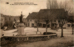 Chateauneuf La Forêt * La Place De L'église Et Le Monument Aux Morts - Chateauneuf La Foret