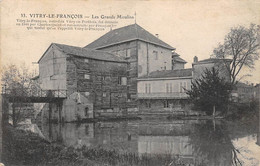 Vitry Le François           51          Les Grands Moulins          (voir Scan) - Vitry-le-François