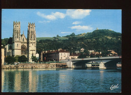 CPM 54 PONT A MOUSSON La Moselle L'Eglise Saint Martin Et Le Pont Dominés Par La Butte De Mousson - Pont A Mousson