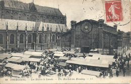 02 - 2021 - PAS DE CALAIS - 62 - TOURCOING -  Les Halles Le Lundi - Belle Animation - Tourcoing