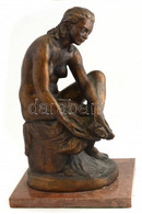 Kisfaludi Stróbl Zsigmond (1884-1975): Fürdés Után. Bronz, Márvány Talapzaton. Jelzett. M: 44 Cm - Autres & Non Classés