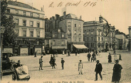 Laval * La Place De La Mairie * Grand Café De L'univers * Café ISAIE - Laval