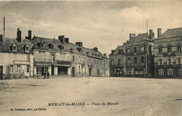 Meslay Du Maine * La Place Du Marché * Poste Ptt * Pharmacie - Meslay Du Maine