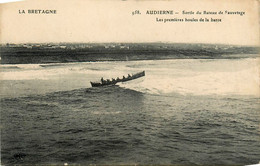 Audierne * Sortie Du Bateau De Sauvetage * Sauveteurs En Mer * Snsm - Audierne