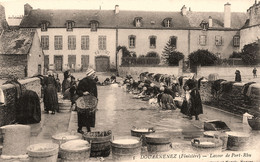 Douarnenez * Le Lavoir De Port Rhu * Laveuses - Douarnenez