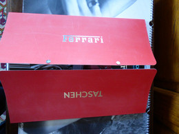 Livre TASCHEN FERRARI - Andere & Zonder Classificatie