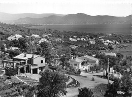 83-LES-ISSAMBRES-VUE GENERALE DANS LE FOND ST-RAPHAËL - Les Issambres