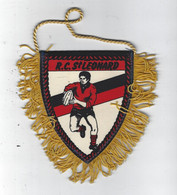 87 - T.Beau Petit Blason Du R.C  St LEONARD - (Rugby ) - Rugby