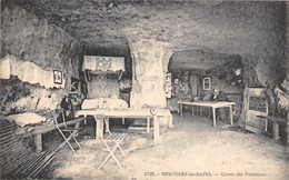 Meschers      17      Grotte Des Fontaines     (voir Scan) - Meschers