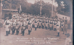 Hermance GE, Colonie De Vacances Du Chantier En Excursion, Tambours Et Drapeau (7.8.10) - Hermance