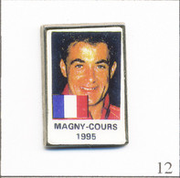 Pin's F 1 / Grand Prix De Magny-Cours De 1995 - Jean Alesi Finit 4ème. Non Est. Inclusion Photo Sur Base Métal. T776-12 - F1