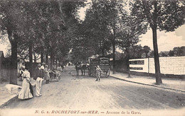 Rochefort Sur Mer       17       Avenue De La Gare. Attelage Du Magasin Aux Nouvelles Galeries     (voir Scan) - Rochefort