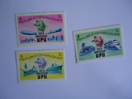 MALDIVES MNH STAMPS TRAINS - Maldives (1965-...)