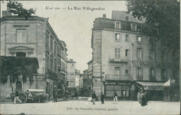 81 CASTRES / La Rue Villegoudou / CARTE ANIMEE - Castres