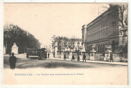 BRUXELLES - Le Palais Des Académies Et Le Parc - (Tramway) - Transport Urbain En Surface