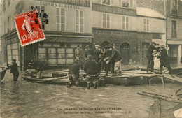 Maison Alfort * Distribution De Pain Lors De La Crue De La Seine * Janvier 1910 * Café Restaurant Hôtel D'Alfort - Maisons Alfort