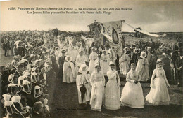 Plonévez Porzay * Pardon De Ste Anne La Palud * Procession Du Soir Dite " Des Miracles " * Jeunes Filles En Coiffe - Plonévez-Porzay