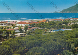 CARTOLINA  MARINA DI CARRARA.MASSA,TOSCANA,LUNGOMARE-PINETA SPIAGGIA,BAGNI,BARCHE,VACANZA,BELLA ITALIA,VIAGGIATA 1968 - Massa