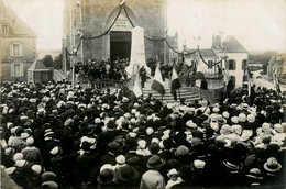 Legé * Carte Photo * Fête Inauguration ? * église Notre Dame De Pitié Et Monument Aux Morts - Legé