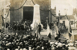 Legé * Carte Photo * Fête Inauguration ? * église Notre Dame De Pitié Et Monument Aux Morts - Legé