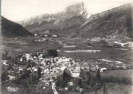 CPSM Clelles Vue Panoramique Sur Le Mont Aiguille - Clelles