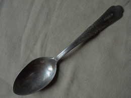Vintage - Petite Cuillère Du Fouquet'S - Poinçons Degrenne Et 18.10 - Spoons