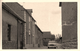 Montgeron * Carte Photo * Intérieur De Ferme * Auto - Montgeron