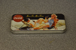 Coca-cola Company Pennenblik Pin Up - Cans