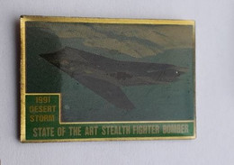 T02 Pin's AVION Désert Storm Usa Strealth Bomber Achat Immédiat - Avions