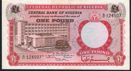 NIGERIA P8 1 NAIRA 1967 Signature 2     #B/61  AU      NO P.h. - Nigeria