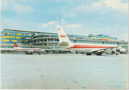 Bru 14 ( 2 ) : Paris :  Aéroport D ' Orly ,l '  Aérogare 1964 , Avion TWA  ( états Unis) - Aeroporto