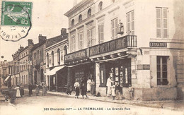 La Tremblade           17       La Grande Rue. Commerces Dont Epicerie Parisienne Et Librairie .  Braun 269  (voir Scan) - La Tremblade